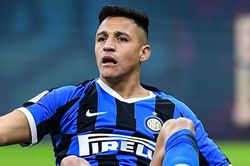 AS Roma sẵn sàng giải cứu Alexis Sanchez khỏi Man United