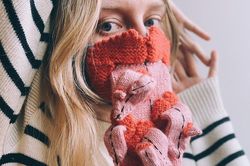 Loạt khẩu trang 'vừa đẹp vừa dị' của cô gái Iceland