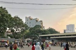Người dân nườm nượp trở lại Thủ đô sau kỳ nghỉ lễ 30/4-1/5