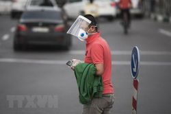 Iran ghi nhận thêm 47 ca tử vong, mở cửa trở lại đền thờ Hồi giáo