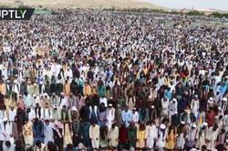 Bất chấp COVID-19, hàng nghìn người dự lễ cầu nguyện ở Afghanistan