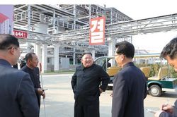 Văn phòng Tổng thống Hàn Quốc bác tin ông Kim Jong-un phải phẫu thuật