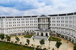 Trường quốc tế thu 100% học phí, phụ huynh muốn chuyển trường cho con