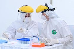 Hà Nội rà soát toàn bộ việc mua sắm thiết bị y tế