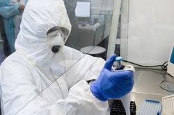 Anh thử nghiệm chương trình mới truy vết virus SARS-CoV-2