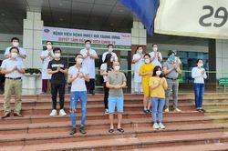 Sáng nay, 1 trong 3 bệnh nhân từng nguy kịch, được công bố khỏi bệnh