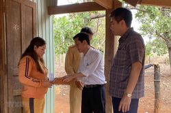 Thăm hỏi gia đình các nạn nhân trong 2 vụ tai nạn giao thông ở Gia Lai
