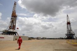 Xuất khẩu dầu mỏ của Venezuela tăng nhẹ trở lại trong tháng 4/2020