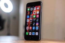 iPhone SE không đủ hấp dẫn và kén khách hàng ở Việt Nam