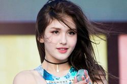 Quá khứ của những ca sĩ nổi tiếng