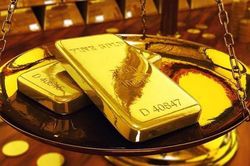 Giá vàng trong nước ngược chiều thế giới