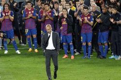Ngày này năm xưa: Pep Guardiola ngậm ngùi chia tay Barca