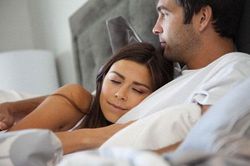 Lấy hết can đảm nói: 'Chú ơi, cháu thích chú' và mãi mới nhận được cái gật đầu nhưng không ngờ vừa đưa anh về ra mắt, phản ứng của bố mẹ khiến tôi bàng hoàng