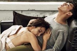 Bộ ảnh từng gây tranh cãi của Kim Hee Ae và sao nam kém 20 tuổi