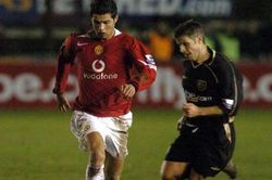 15 năm trước, Cristiano Ronaldo đã bị một cầu thủ nghiệp dư 'chơi xỏ' thế nào?
