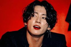Jungkook BTS có màn trình diễn khiến fan nam cũng 'mê mệt'