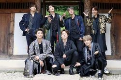 ARMY bấn loạn trước thông tin BTS có thể đang quay phim 'xuyên không'