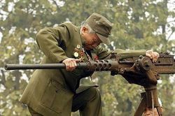 Cựu chiến binh Điện Biên Phủ nghẹn ngào khi quay lại chiến trường lịch sử xưa