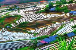 Lai Châu - cô gái đẹp ngủ quên đang được đánh thức