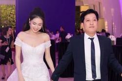 Những lần Trường Giang khéo léo làm nền cho bà xã Nhã Phương tỏa sáng