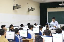 Tuyển sinh đại học năm 2020: 'Siết chặt' việc các trường tổ chức thi riêng?