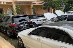 Tạm giữ lô xe sang nhập lậu từ Lào