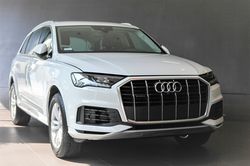 Audi A4 và Q7 ra mắt tại Việt Nam, chưa có giá bán