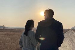 Lee Min Ho đăng ảnh tình tứ cùng nữ chính 'Quân vương bất diệt'