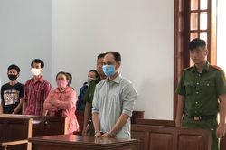 U40 giở trò đồi bại với bé gái chậm phát triển, bóc lịch 14 năm