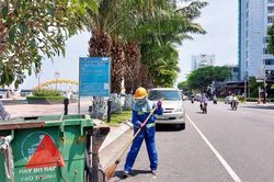 Người Đà Nẵng quay cuồng trong nắng nóng khủng khiếp