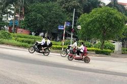Quyết liệt ngăn chặn nguy cơ tai nạn giao thông với học sinh