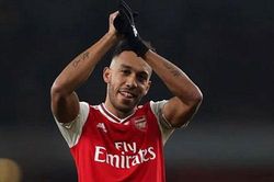 Henry thừa nhận không có tư cách để khuyên Aubameyang ở lại Arsenal