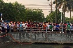 2 bác cháu đuối nước khi đi tắm mương