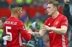 Bóng đá hôm nay 10/5: Solskjaer thẳng tay 'trảm' 3 cầu thủ. Mourinho sẽ vô địch với Spurs