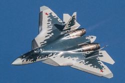 Mệt mỏi chờ đợi động cơ 'chuẩn thế hệ năm' của tiêm kích Su-57 Nga