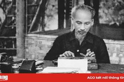 Chủ tịch Hồ Chí Minh: Biểu tượng ngời sáng về đạo đức cách mạng