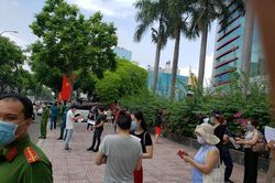 Trường Việt Úc tăng tuần học để giữ nguyên học phí: Học online là vô ích?