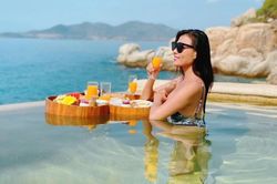 Bị nói xài tiền phung phí đi du lịch mùa dịch, Thúy Diễm đáp trả