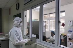 Thêm một bệnh nhân COVID-19 ở Việt Nam diễn biến nặng lên