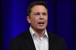 Elon Musk: 'Tôi thích đồ ăn ngon hơn là đồ ăn lành mạnh'