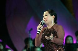 Dâng Người tiếng hát mùa Xuân
