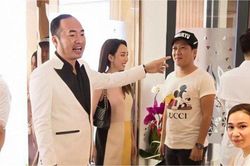 Ở bên Nhã Phương, Trường Giang giản dị hết mức, đi cùng bạn lại thật sang chảnh