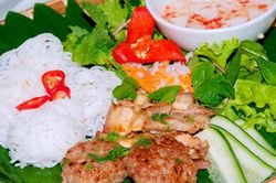 Mời em bún chả