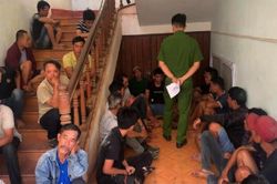 Hàng chục trinh sát đột kích trường gà ở Gia Lai: Khởi tố 2 kẻ cầm đầu