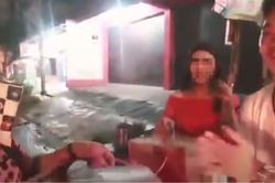 Thanh niên đối mặt án tù 12 năm vì vờ tặng thức ăn cho người khác nhưng bên trong toàn rác