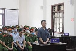 Vụ gian lận điểm thi Hòa Bình: Bị cáo trực tiếp 'thổi' điểm chỉ rõ người 'đạo diễn'