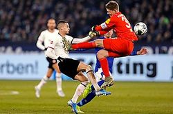 Bundesliga trước ngày trở lại: Những khoảnh khắc điên rồ của lịch sử