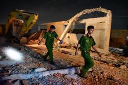 Sập tường chết 10 người, đơn vị thi công nhắc đến cơn gió lốc mạnh