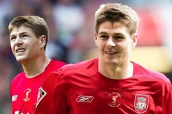 Gerrard và cú đá như búa bổ bằng đôi chân tập tễnh