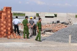 Vụ sập công trình xây dựng trong Khu công nghiệp Giang Điền, Đồng Nai: Tạm giữ 4 người để phục vụ công tác điều tra